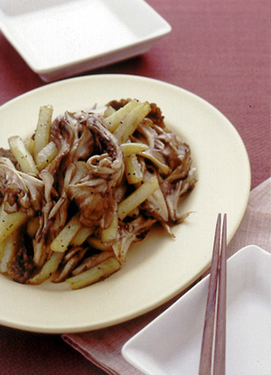 まいたけとじゃがいもの炒めもの