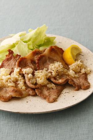 豚焼き肉のねぎ塩だれ