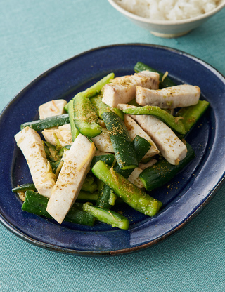 かじきときゅうりの山椒塩炒め