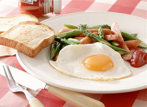 アスパラ＆ソーセージエッグ