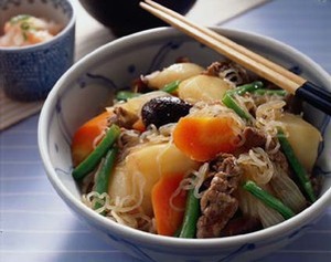 野菜たっぷり肉じゃが